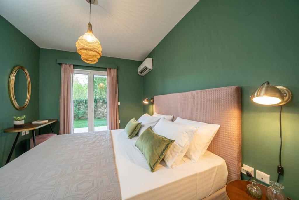 Central & Elegant Suite With Private Garden 아르고스톨리온 외부 사진