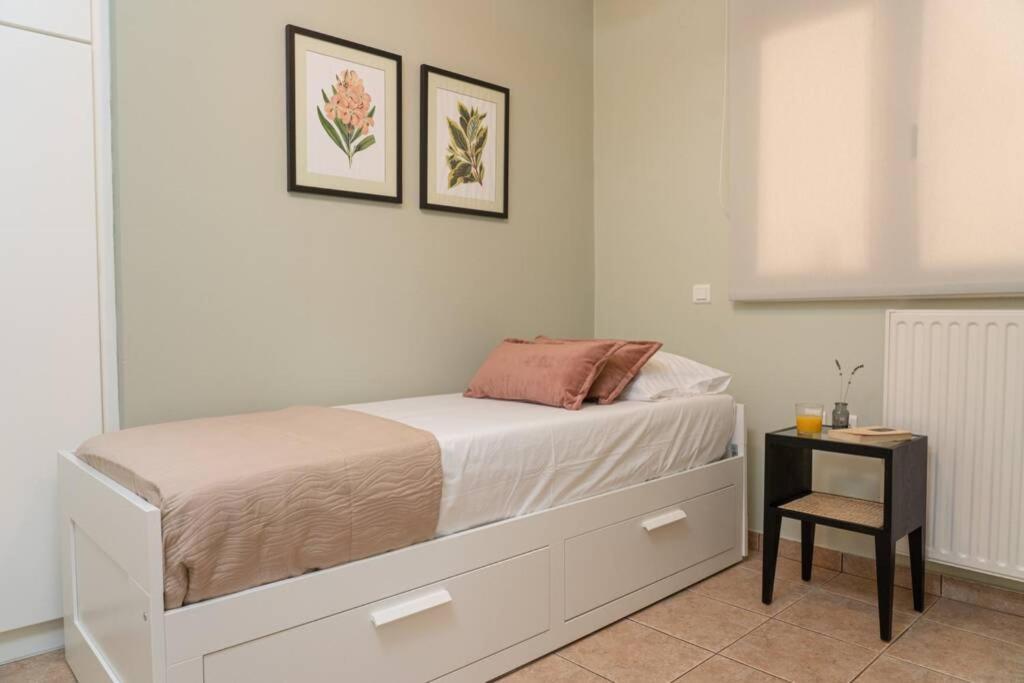 Central & Elegant Suite With Private Garden 아르고스톨리온 외부 사진